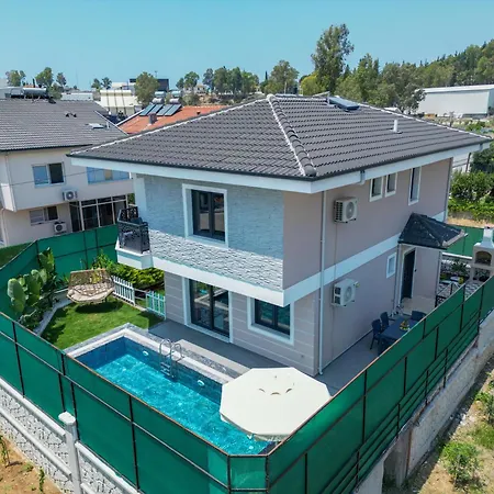 Efems Villa *