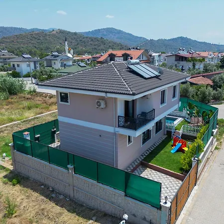 Villa Efems *